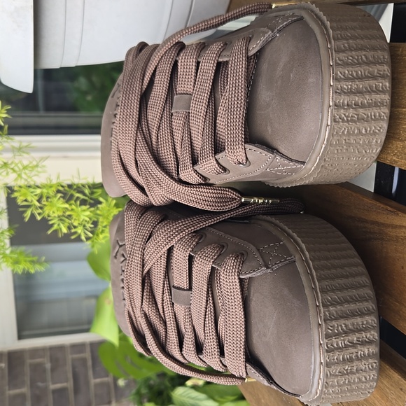 Fenty x PUMA Creeper Phatty Totally Taupe | Women’s 9 - Picture 3 of 16